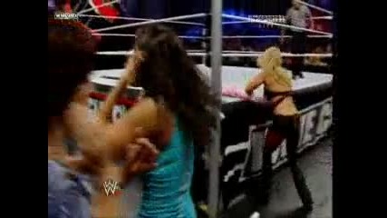Extreme Rules 2010 - Michelle Mccool vs Beth Phoenix ( Extreme Makover Match) 