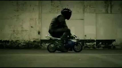 Смешна реклама на Yamaha R1 