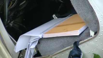 Двама ранени при падането на малък самолет на магистрала в Тексас