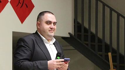 След скандала с назначение: Отстраняват Александър Евтимов и от поста зам.-директор на 141 ОУ