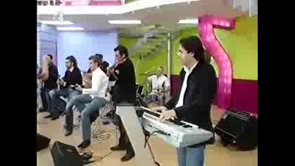 Panos Kallidis live ston Kafe me tin Eleni