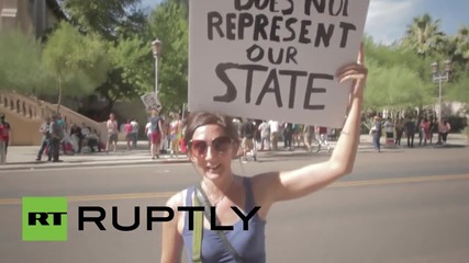 USA: 'Deport Donald Trump,' say Phoenix protesters