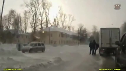 Ядосани руснаци се бият (mad russians have a fight )