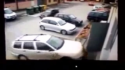 • Ето как паркират професионалните шофиори •