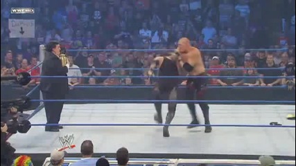 Undertaker - Flying Clothesline