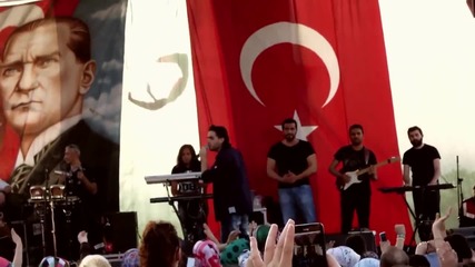 Ismail-yk - Ya Senin Olurum live (концерт в Бурса-5.05.2013)