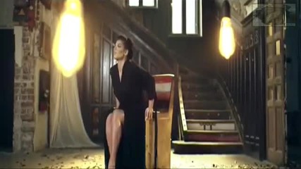 Alexandra Crisan - Minte-ma frumos (official Music Video)