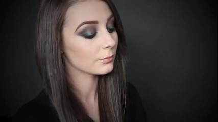 Уроци по грим - (urban Decay Naked Palette) Sultry Smokey Eyes