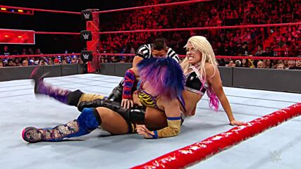 Asuka vs. Alexa Bliss: Raw, Jan. 1, 2018 (Full Match)