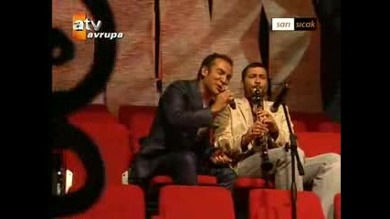 Ferhat Gocer - Anilar (live).flv