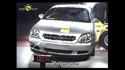 Opel Vectra 2002 Crash test