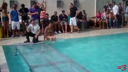 Bikini Chicks