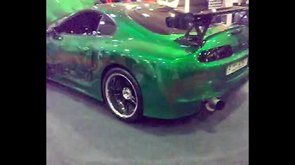 Toyota Supra гърми