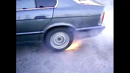 Bmw 525 burnout