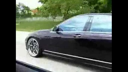 Mercedes 2007 S550.