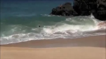 Justin Bieber goes cliff diving