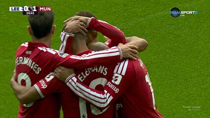 Leeds United vs. Manchester United - 1st Half Highlights
