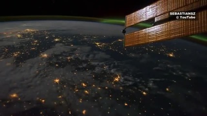 Земята през нощта