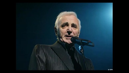 Charles Aznavour - Aime - Moi (превод)