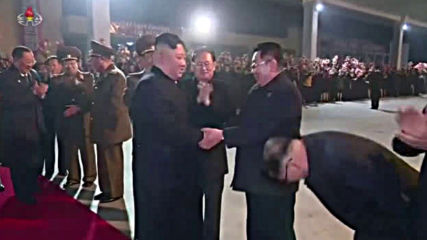 Ким Чен-ун пристигна във Владивосток