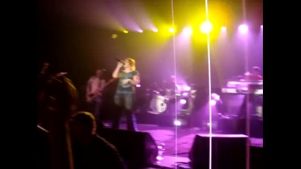 Kelly Clarkson Don T Let Me Stop You Live Short Version Postpalast, Munich February 2010 