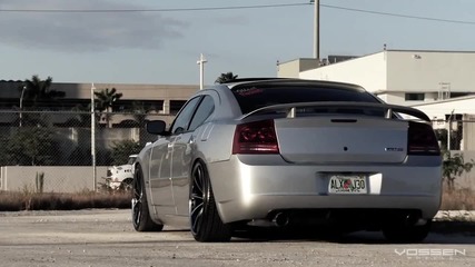 Dodge Charger Srt