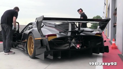 2x Pagani Zonda R Evolution на пистата