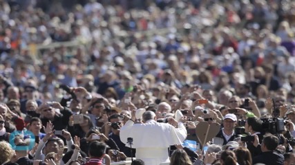 Vatican Cardinal Predicts No Change in Marriage Debate