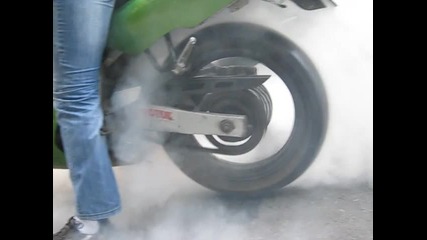 Yamaha Fzr Burnout