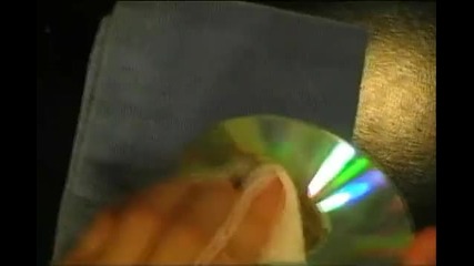 Как да поправим надраскан диск 
