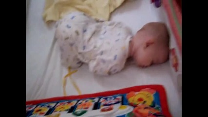Бебенце което спи ужасно сладко.. :))