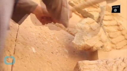 ISIS Militants Smash Artifacts at UNESCO World Heritage Site in Iraq