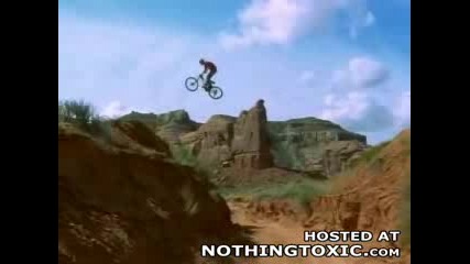 Freeride Mountain Bike Stunts 