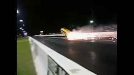училищен бус дига предница 