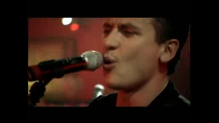 Превод ! Fonseca - Enredame