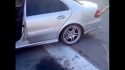 Mercedes E55 Burnout