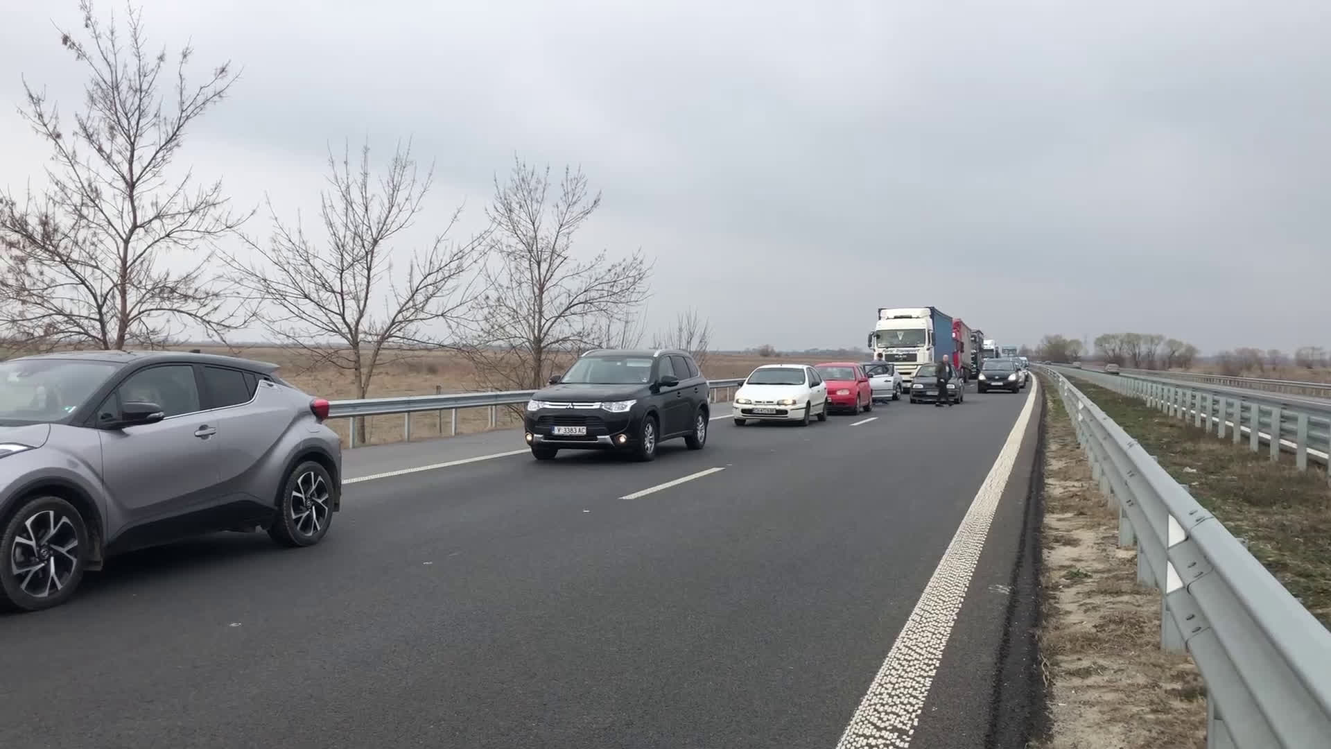 Катастрофа затвори магистрала "Тракия" край Пловдив