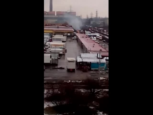 Почистване на борсата в ж.к. "Дружба" в София