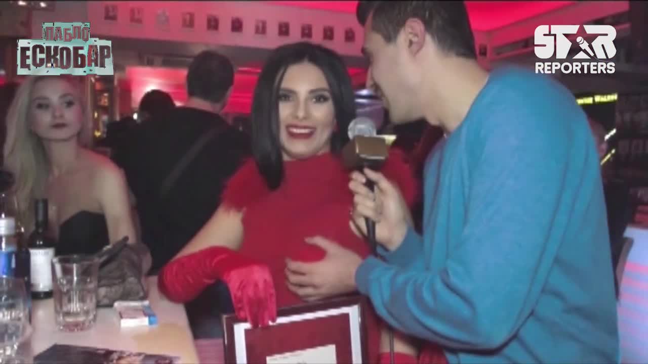 Мачкаше ми гърдите, защото така ми дойде! (смях)