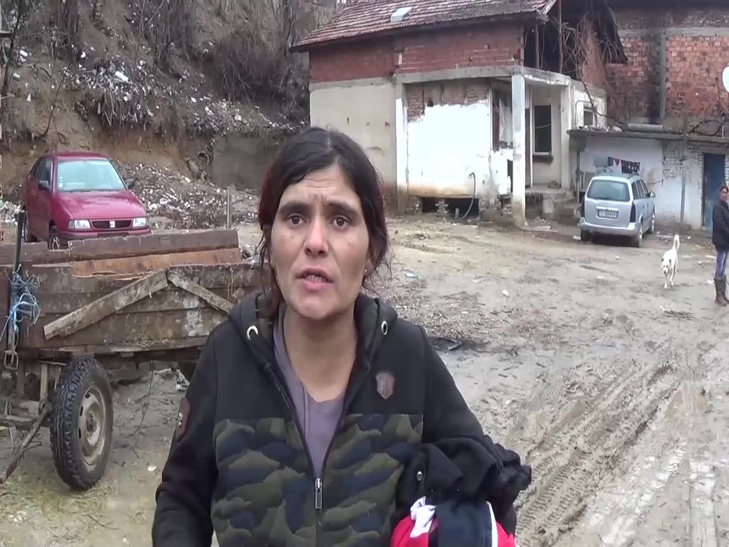 Къща се срути, пострада дете