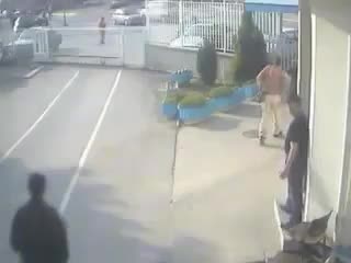 Колко човека се спънаха за 1 час 