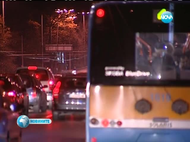 Бебе пътува само в такси