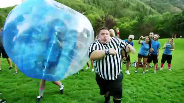 Страхотно забавление - Zorb Soccer