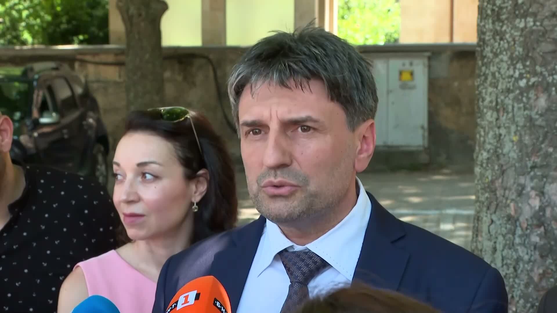 Брифинг: Обследването на ПТП вече ще включва и сервитута на пътя, съобщи зам.-министър Калоян Калоянов