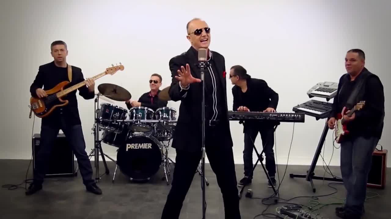 За първи път с превод !!! Dario - Ne mi e strav Official Video 2015