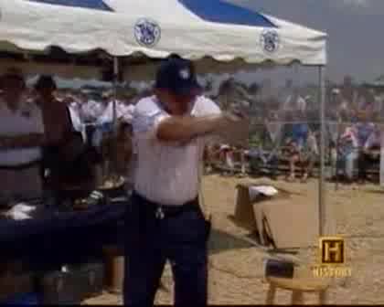 Джери Микулек - Jerry Miculek Поставя Рекорд