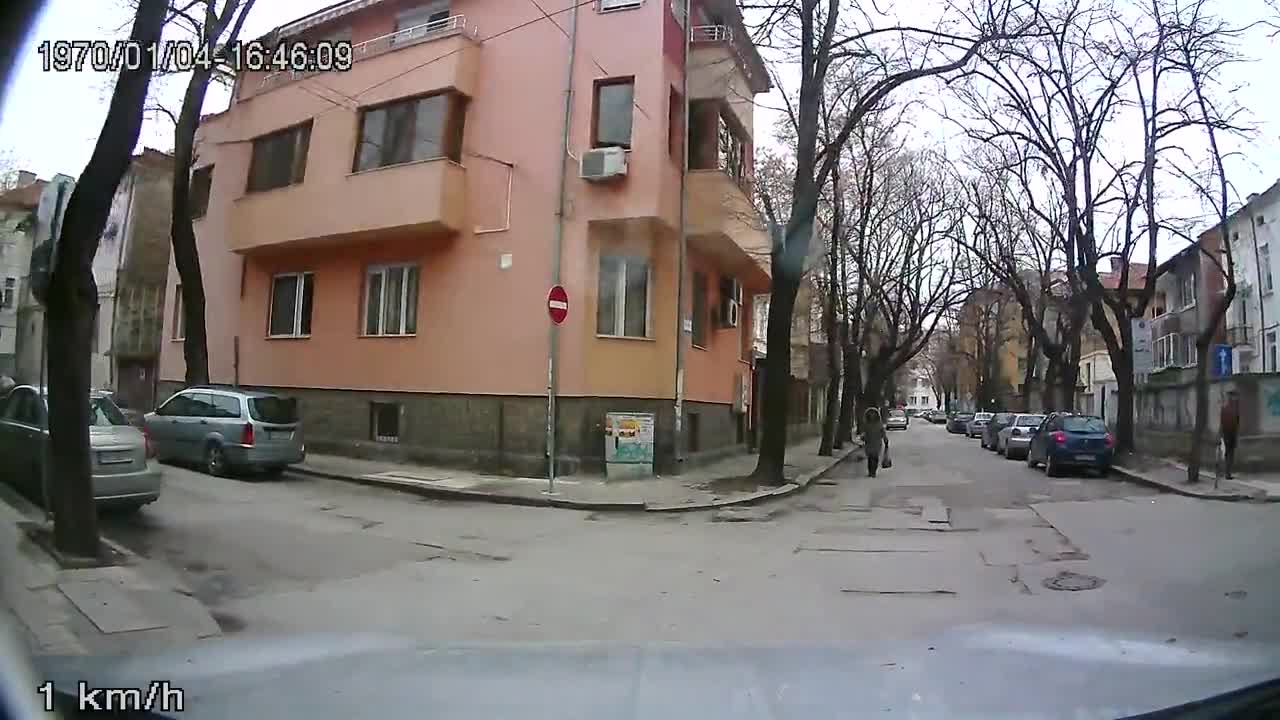 Учебен автомобил в нарушение