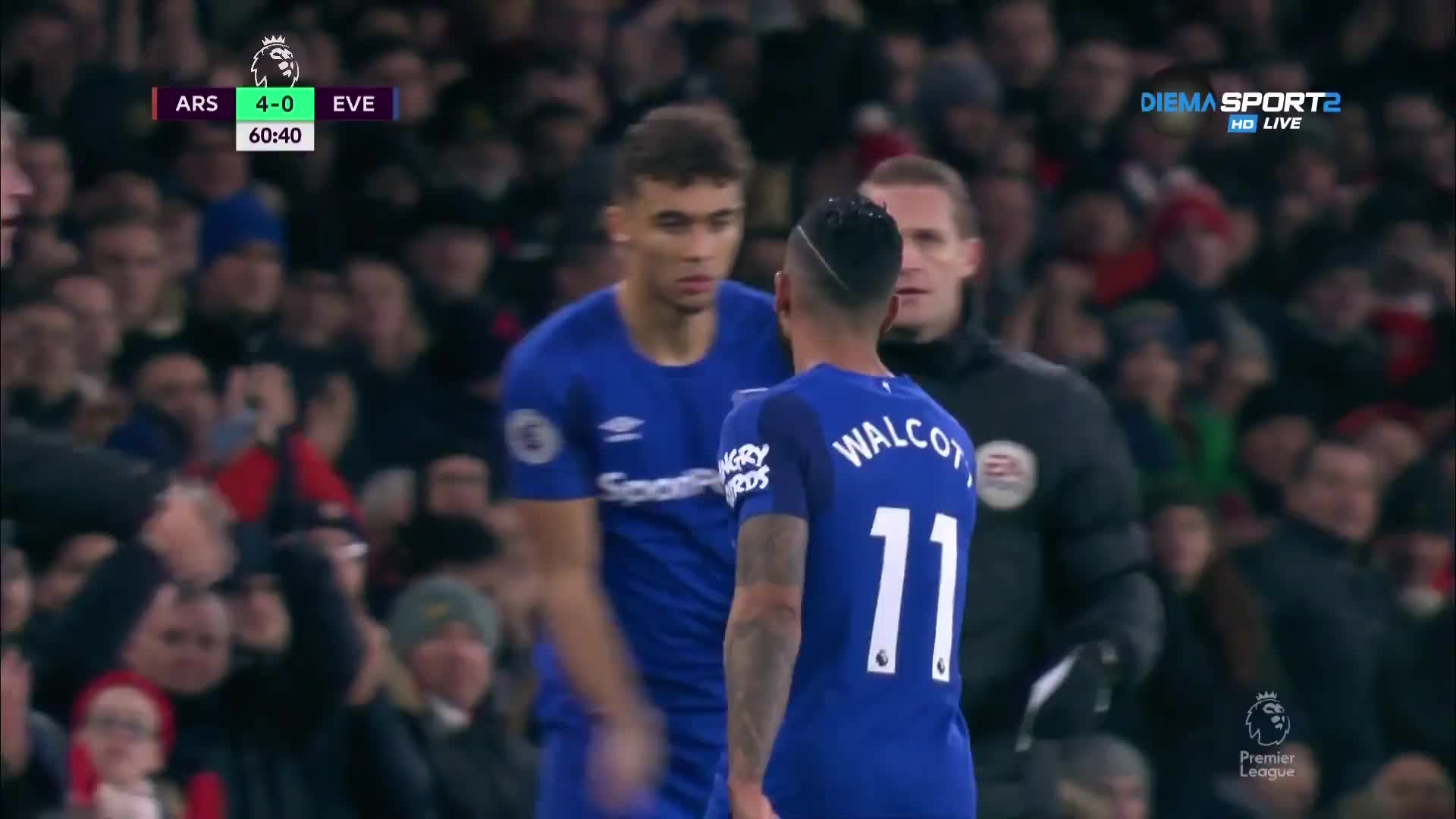 "Емирейтс" не е забравил Уолкът и го изпрати с овации