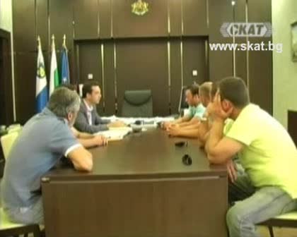 Цигани Заплашват Българи С Кърваво Клане