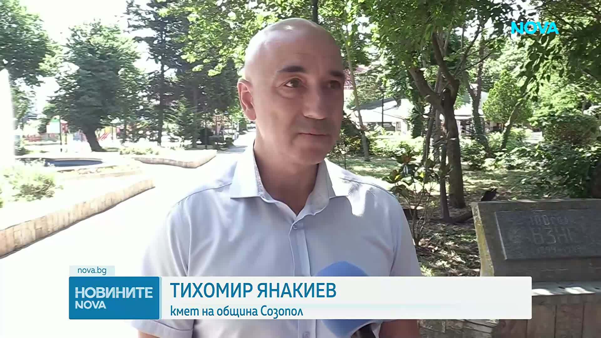 Възмущение в Созопол заради колата в парка, Емрах Стораро потвърди, че е бил зад волана